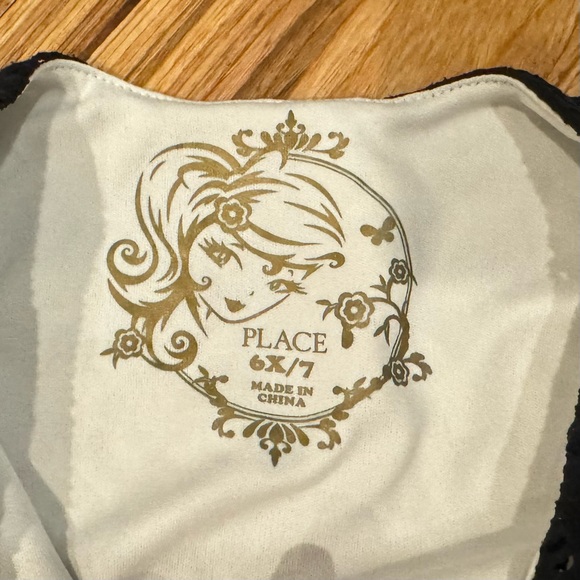 Black lace dress 6x/7 - Picture 5 of 7